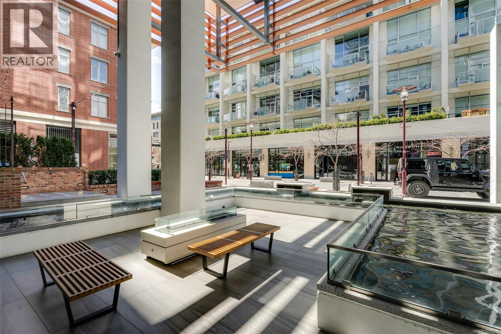 2002 777 Herald Street, Victoria