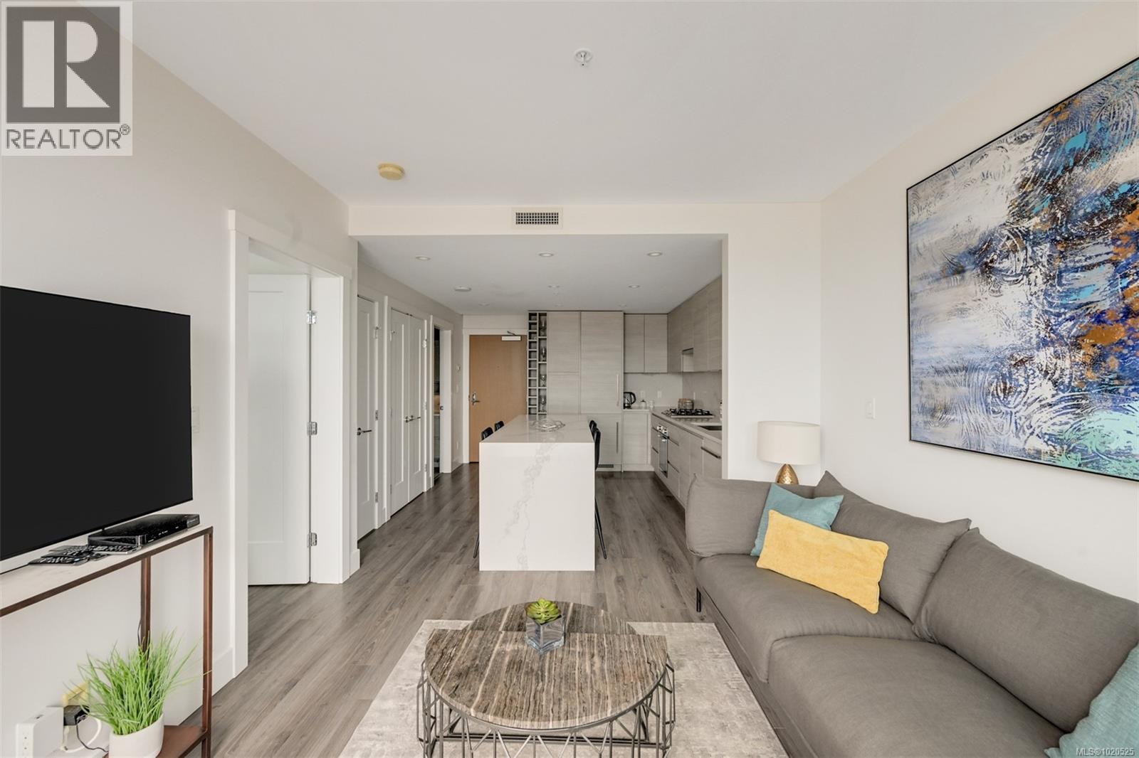 2002 777 Herald Street, Victoria