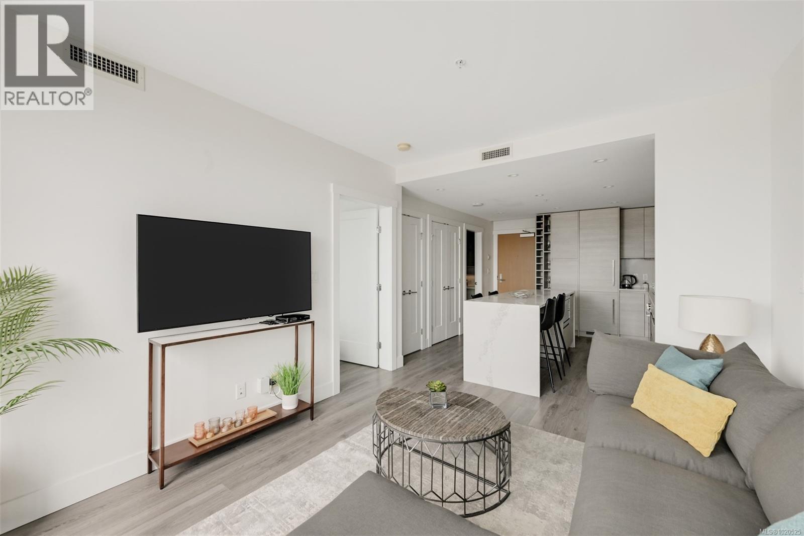 2002 777 Herald Street, Victoria