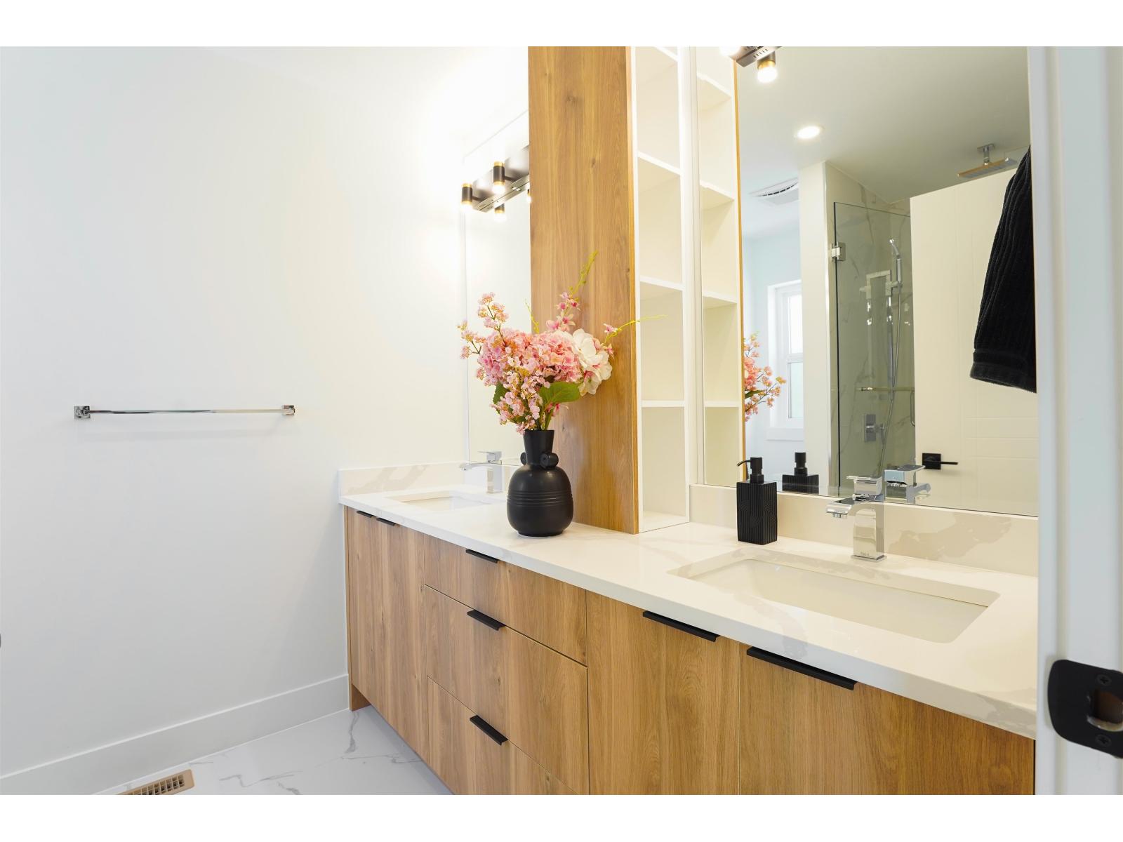 20482 76 AVENUE, Langley