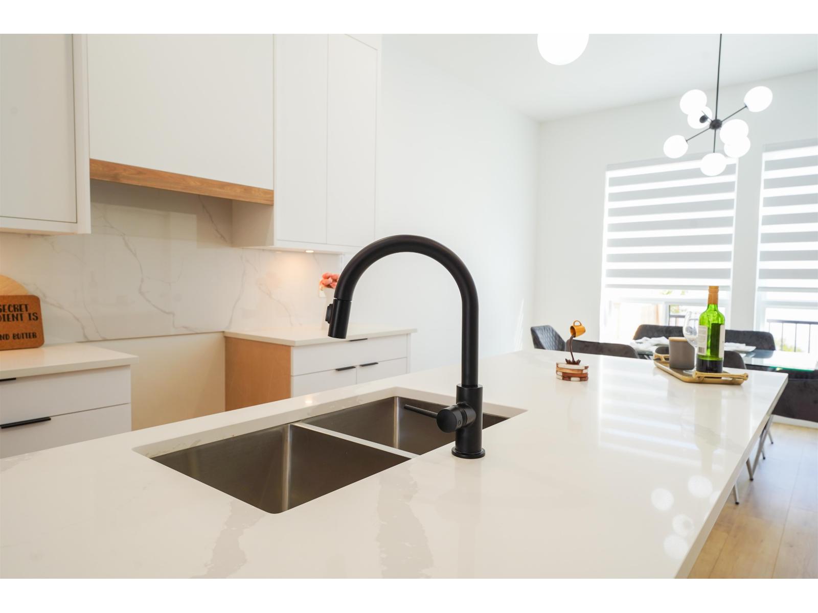 20482 76 AVENUE, Langley