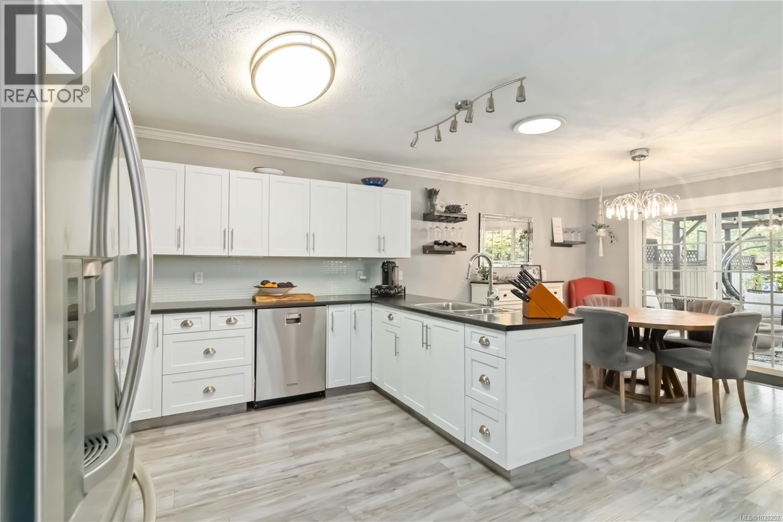  3104 Glen Lake Road, Langford