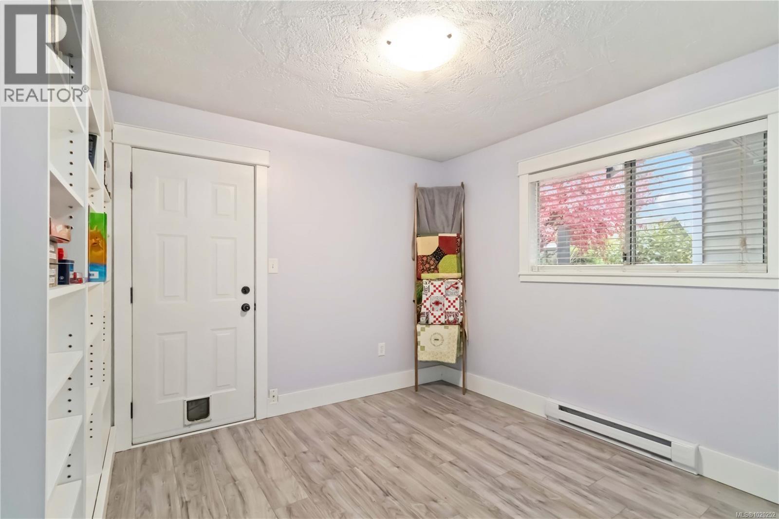  3104 Glen Lake Road, Langford