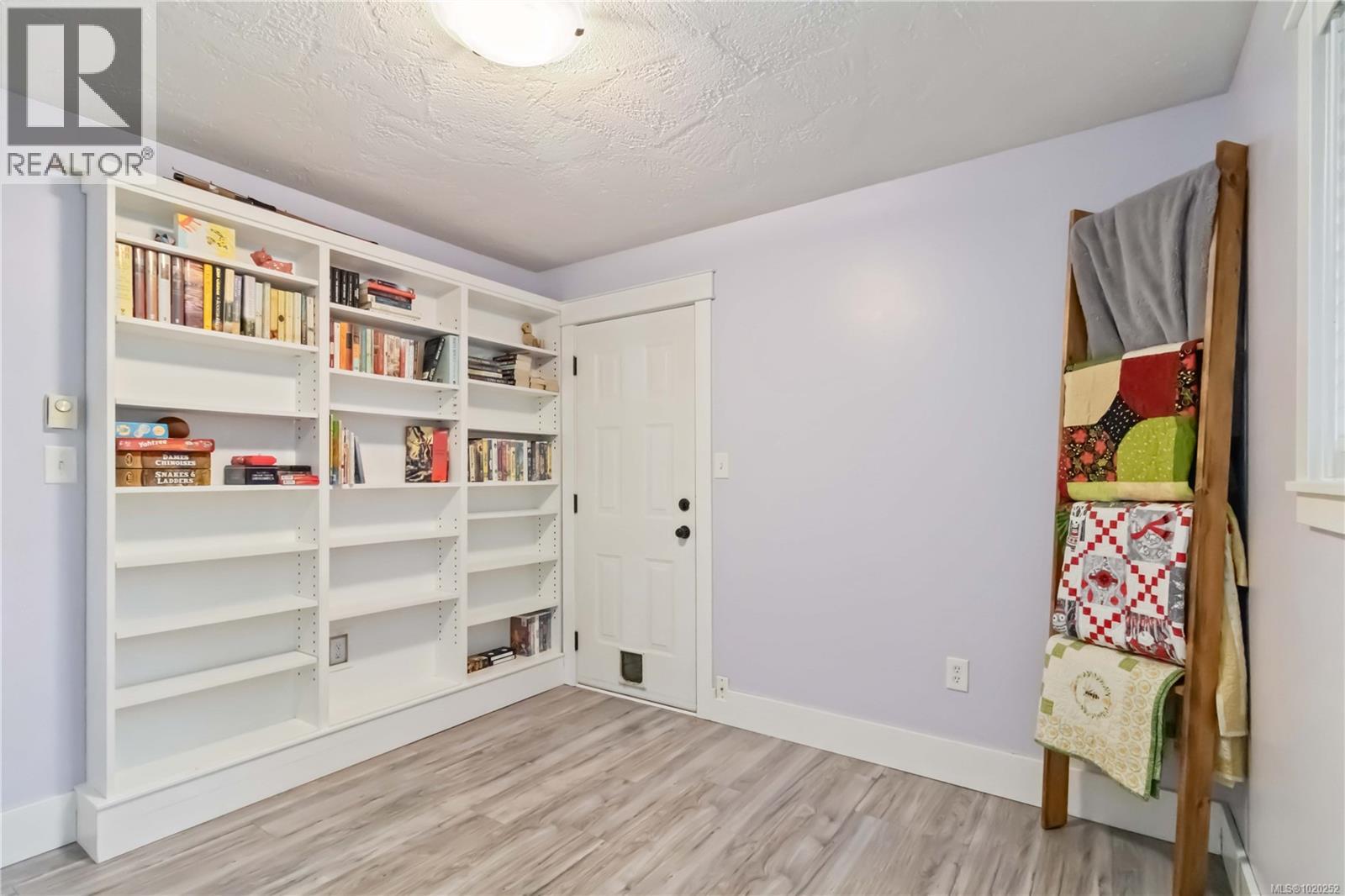  3104 Glen Lake Road, Langford