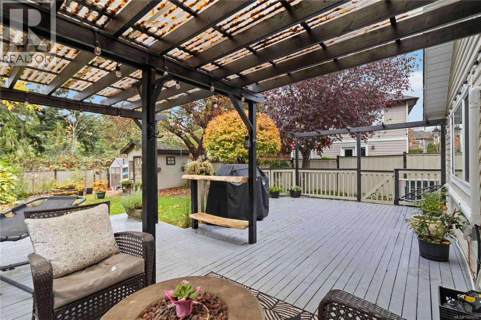  3104 Glen Lake Road, Langford