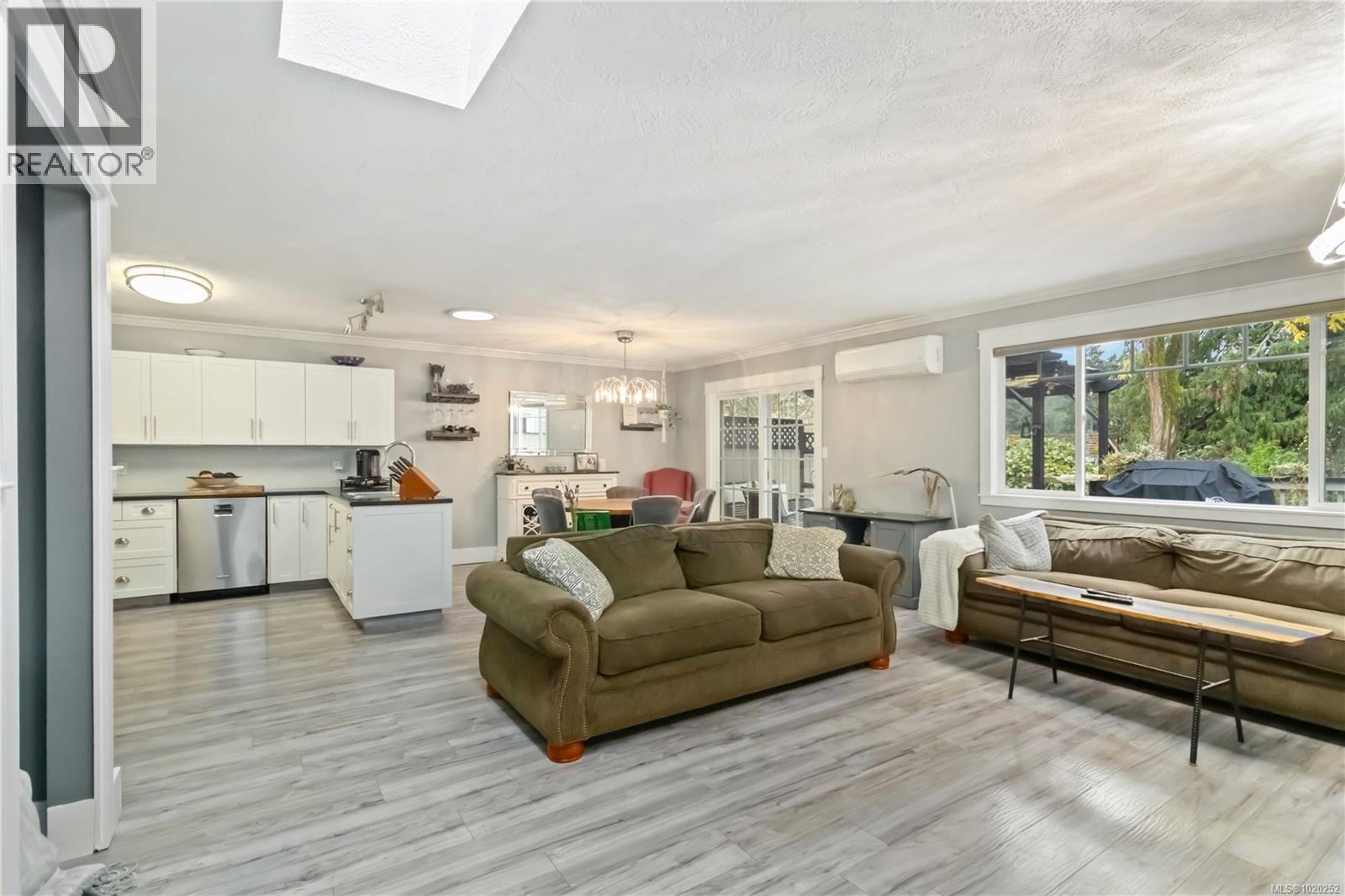  3104 Glen Lake Road, Langford