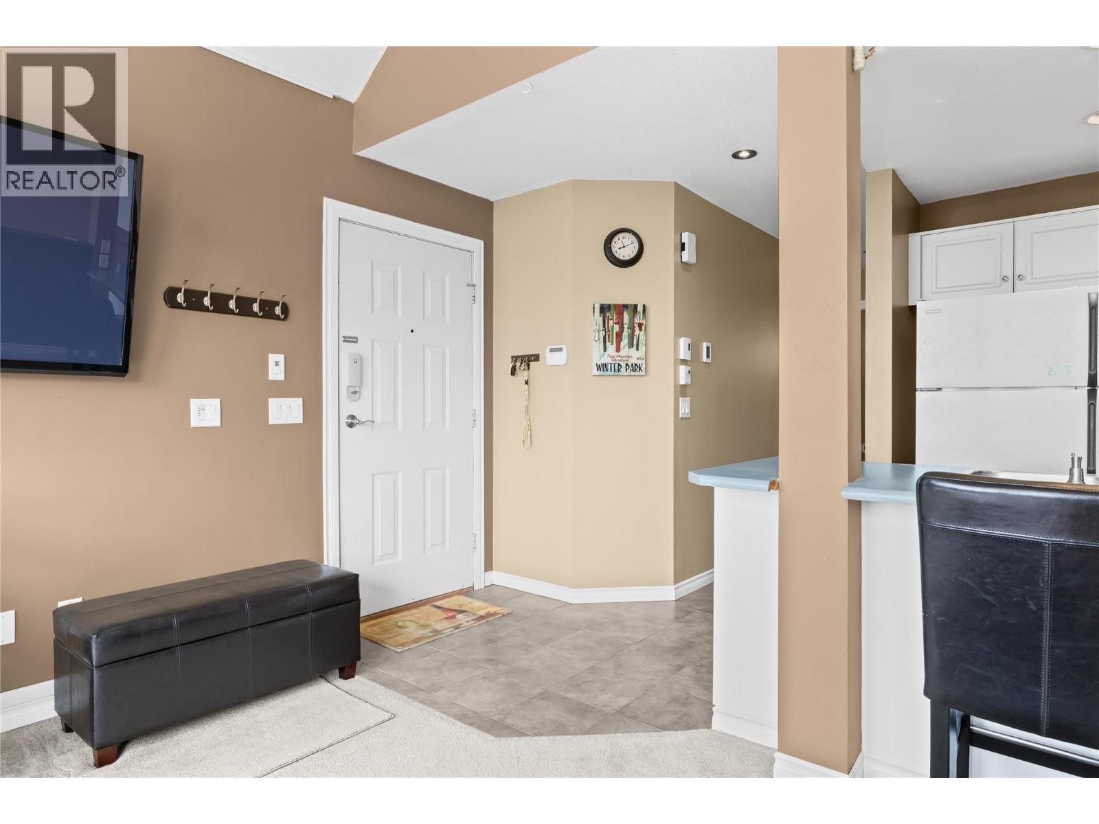 D 5965 Snow Pines Crescent, Big White