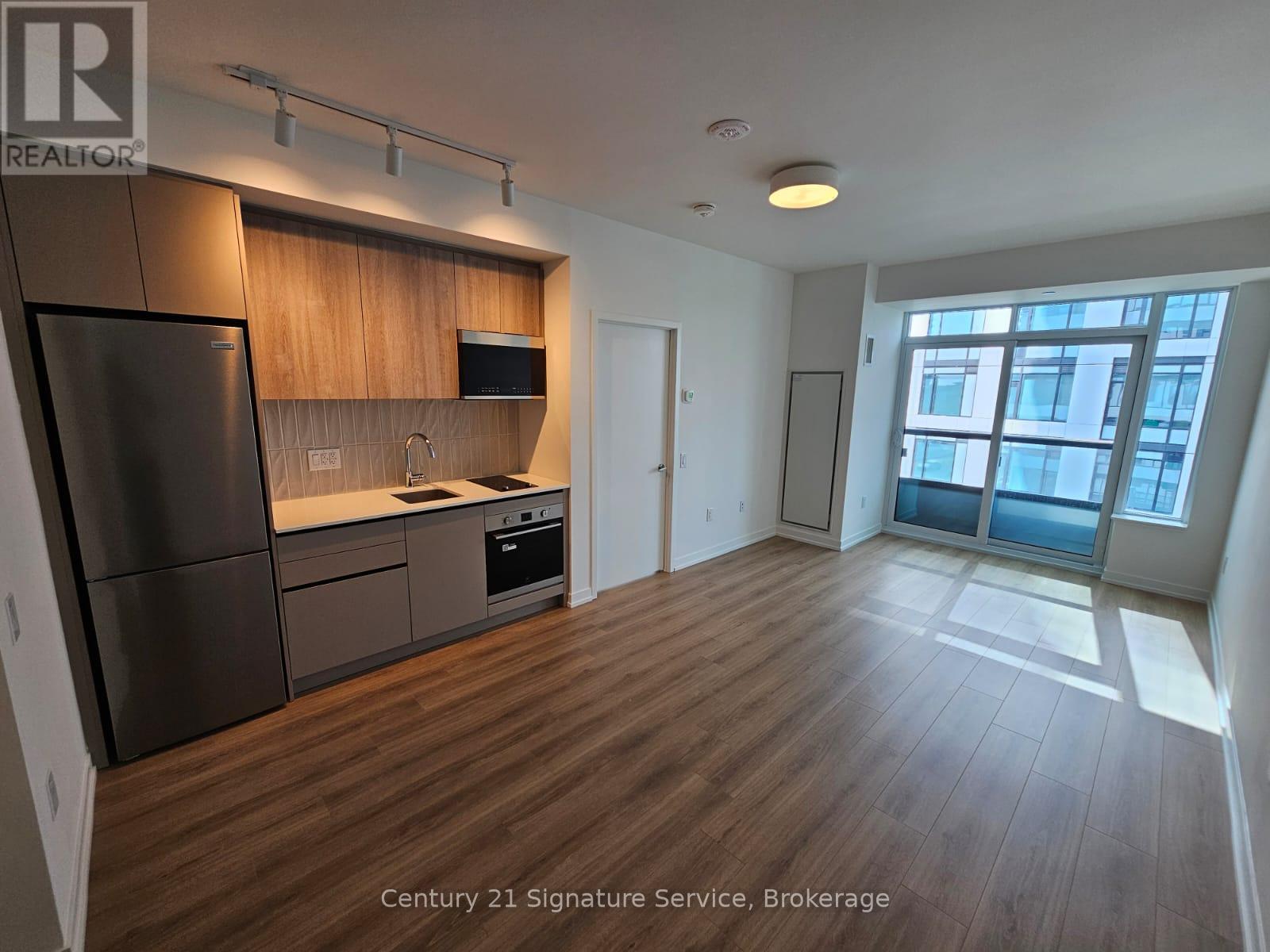 #504 2485 EGLINTON AVENUE W - 14