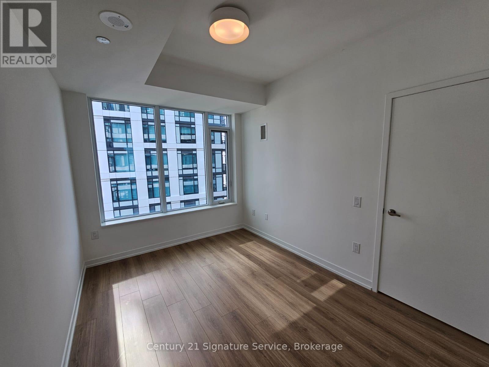#504 2485 EGLINTON AVENUE W - 26