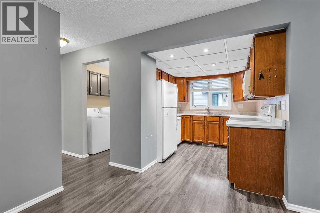 Single Family House for Sale in  Scenic Way NW Scenic Acres Calgary 