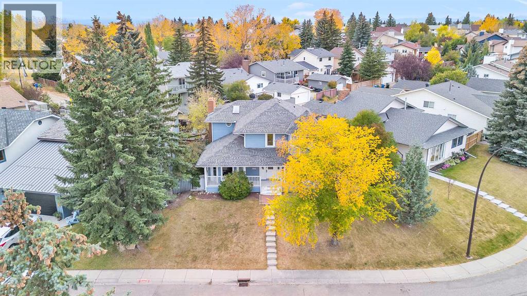 Single Family House for Sale in  Scenic Way NW Scenic Acres Calgary 