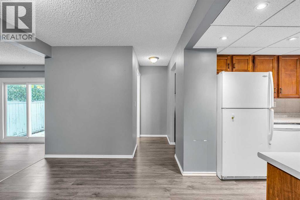 Single Family House for Sale in  Scenic Way NW Scenic Acres Calgary 