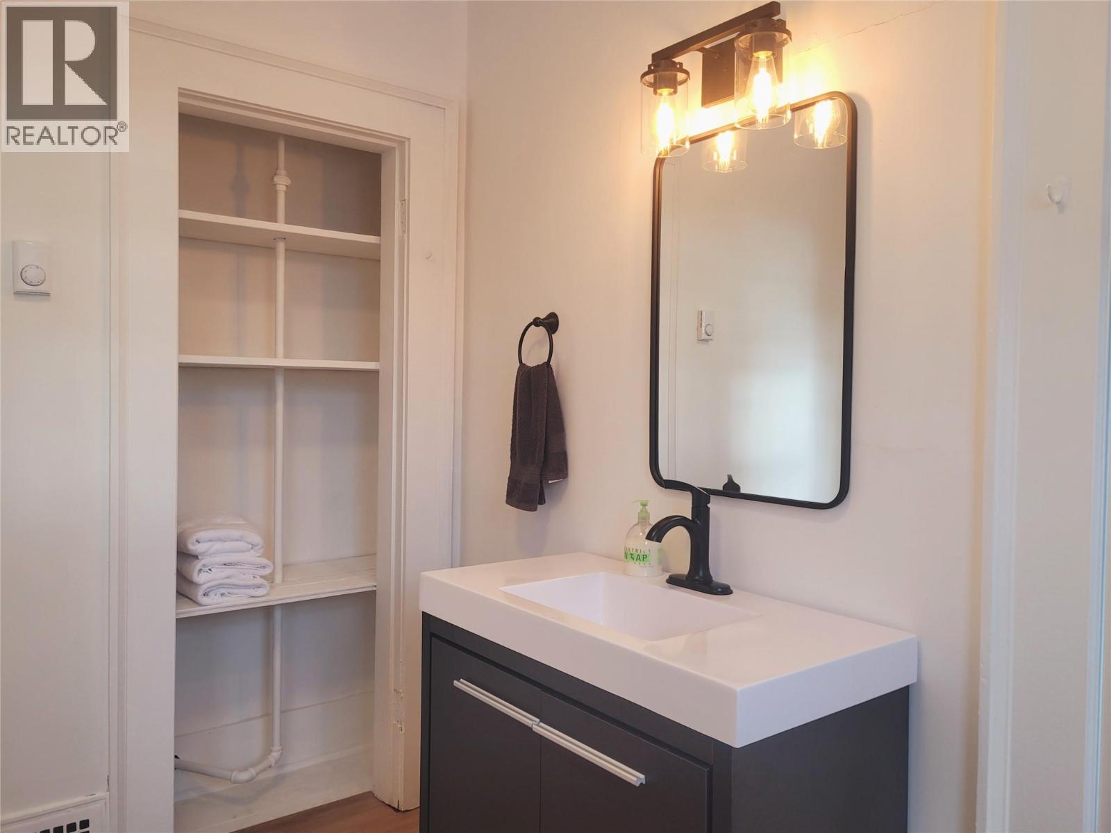 5928 FOURTH AVENUE - 23