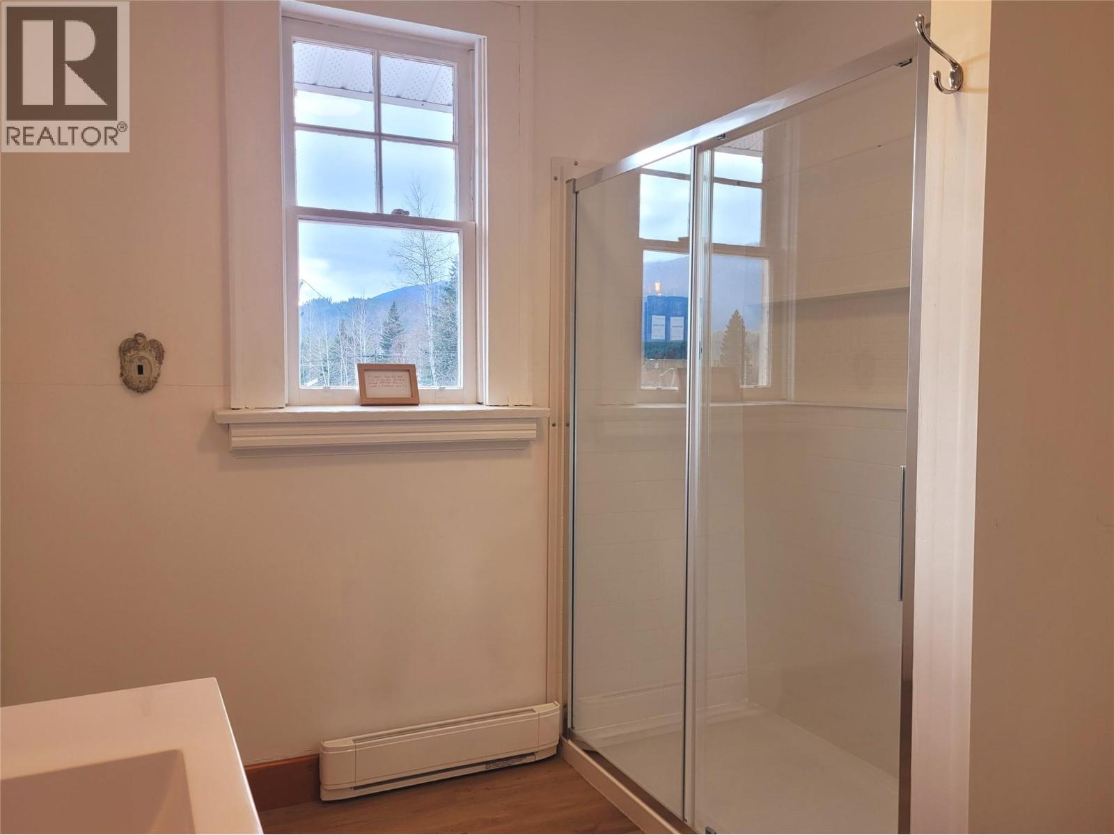 5928 FOURTH AVENUE - 25