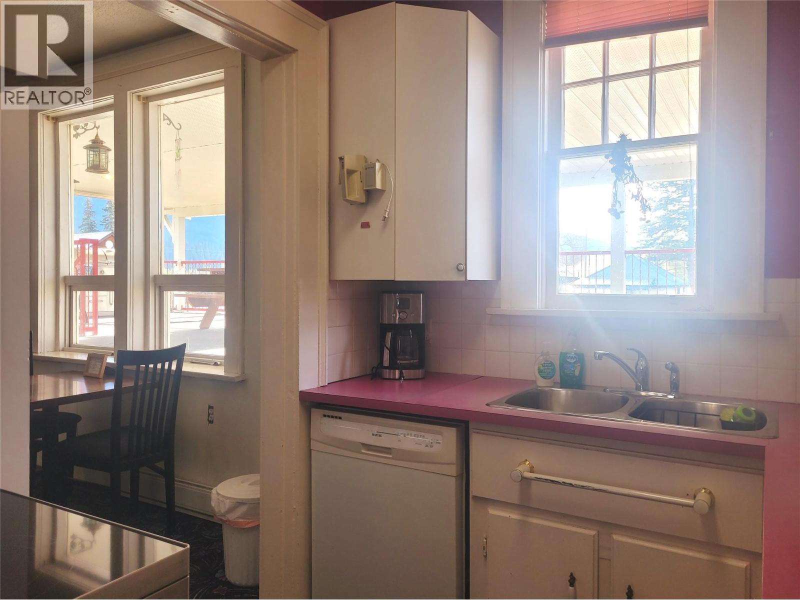 5928 FOURTH AVENUE - 7