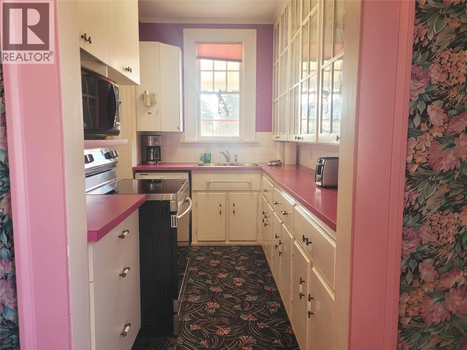 5928 FOURTH AVENUE - 8