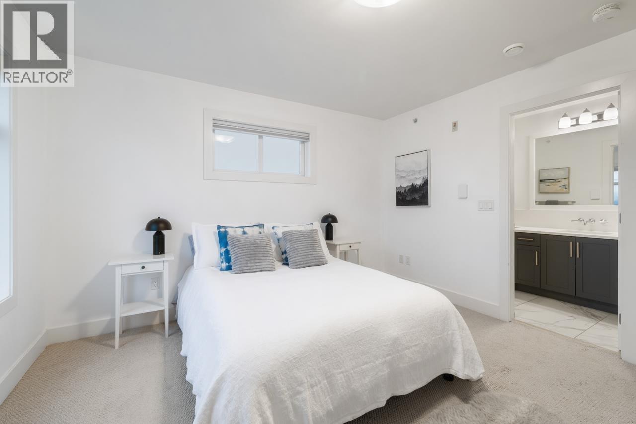 5837 WALES STREET, Vancouver