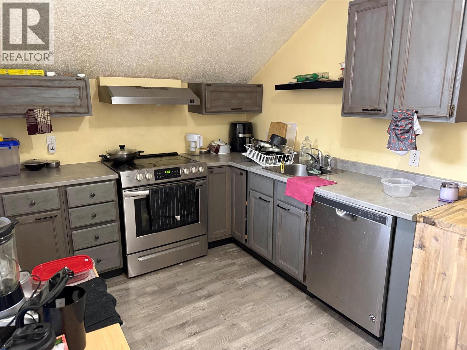  1516 Crease Avenue, Nelson