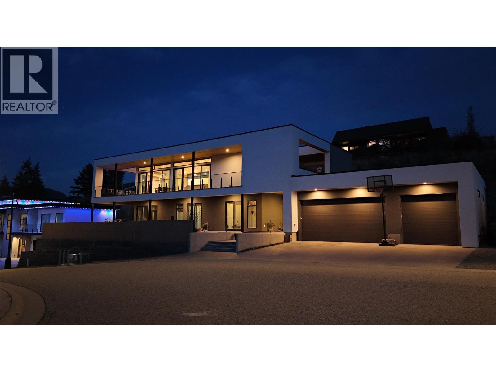 15873 Kobayashi Court, Lake Country