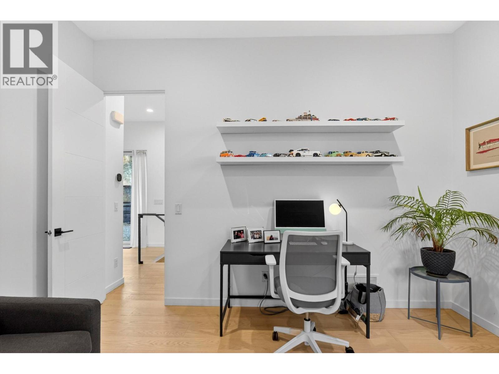 15873 Kobayashi Court, Lake Country