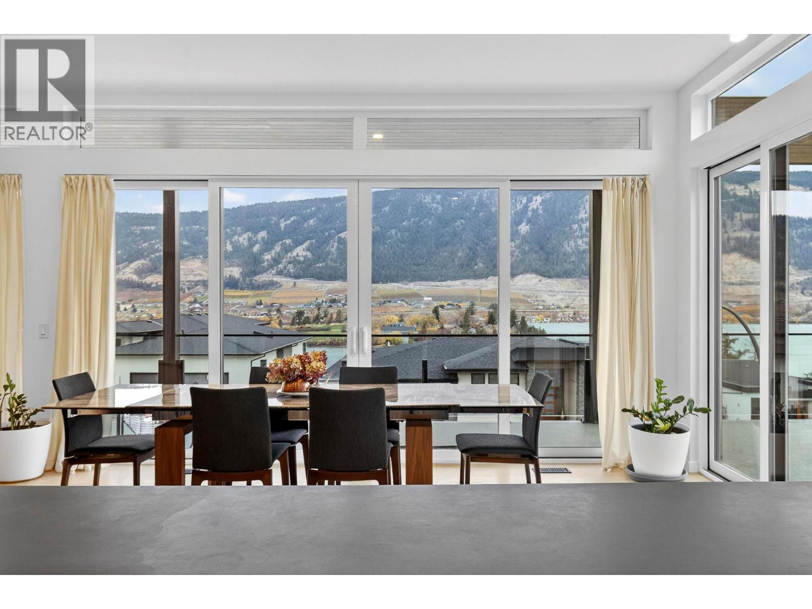 15873 Kobayashi Court, Lake Country