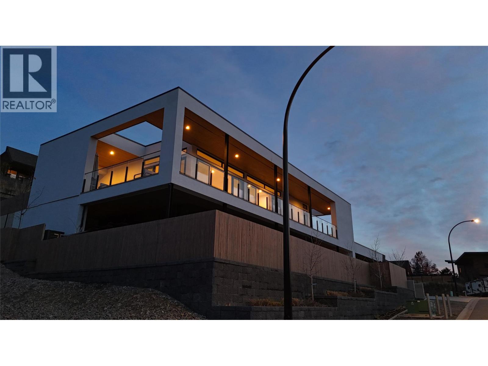 15873 Kobayashi Court, Lake Country