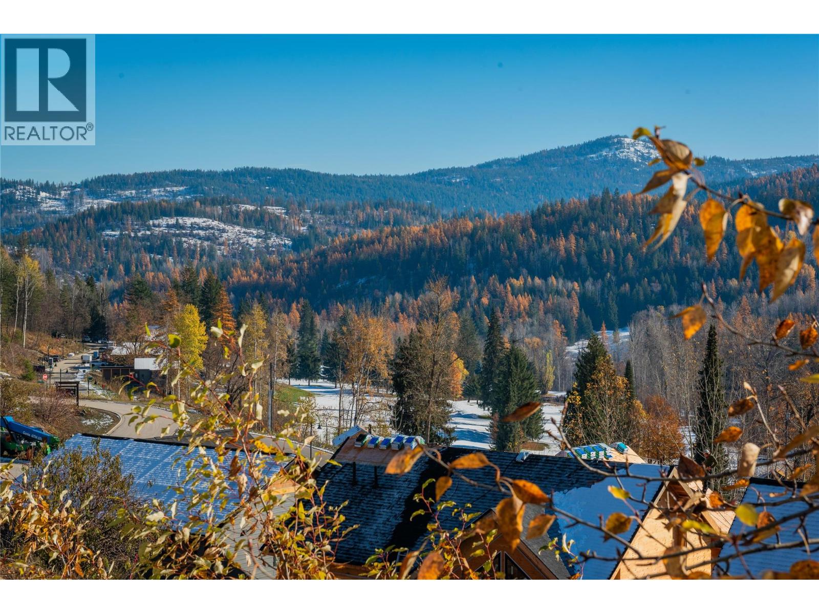 933 REDSTONE Drive, Rossland