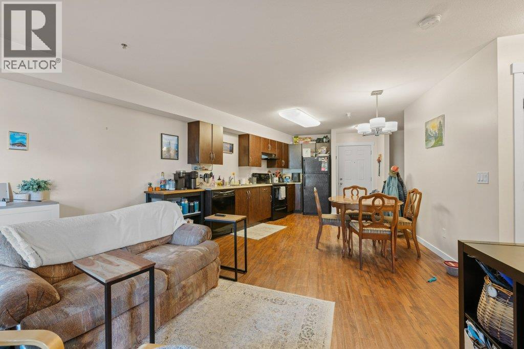 211 1479 Glenmore Road North, Kelowna