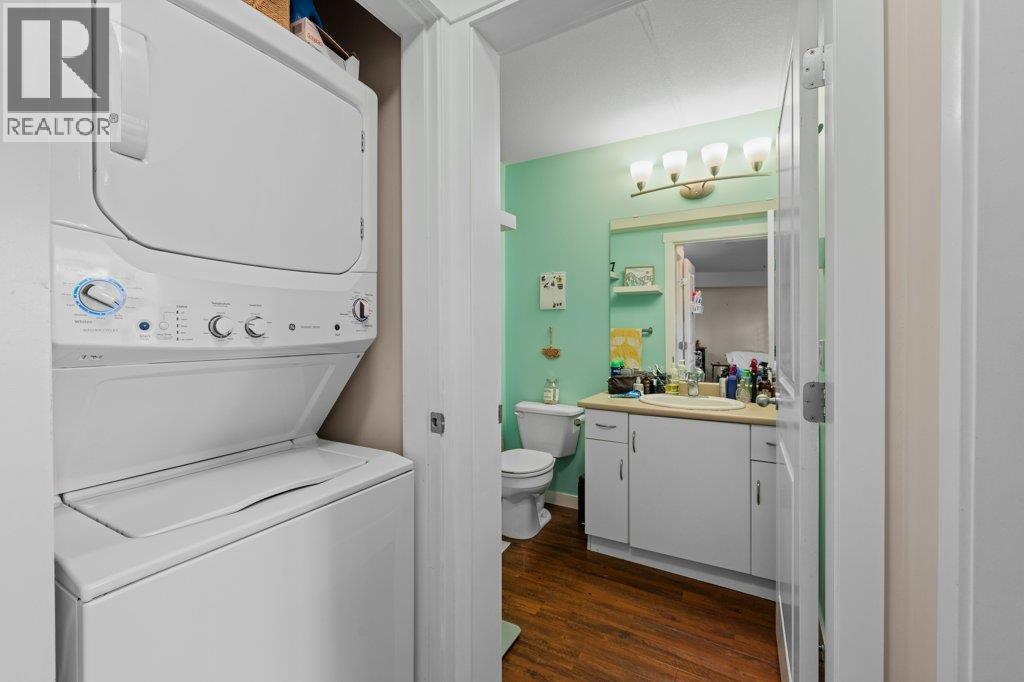 211 1479 Glenmore Road North, Kelowna