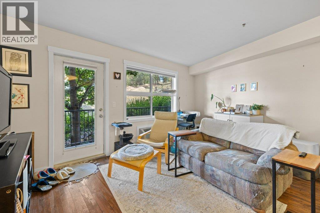 211 1479 Glenmore Road North, Kelowna