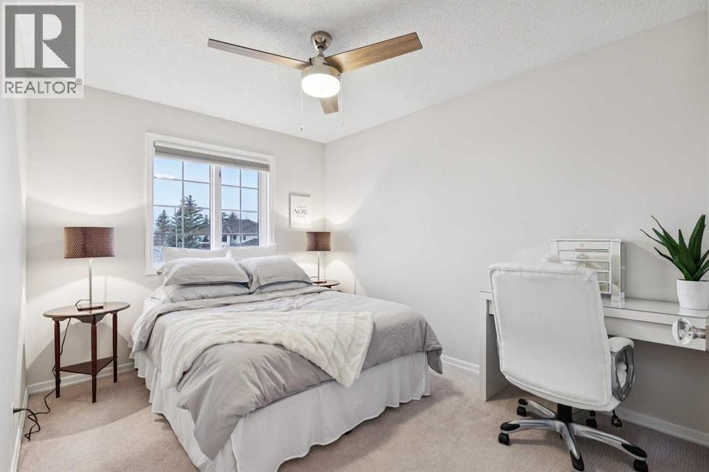 Single Family House for Sale in  Signal Hill Point SW Signal Hill Calgary 