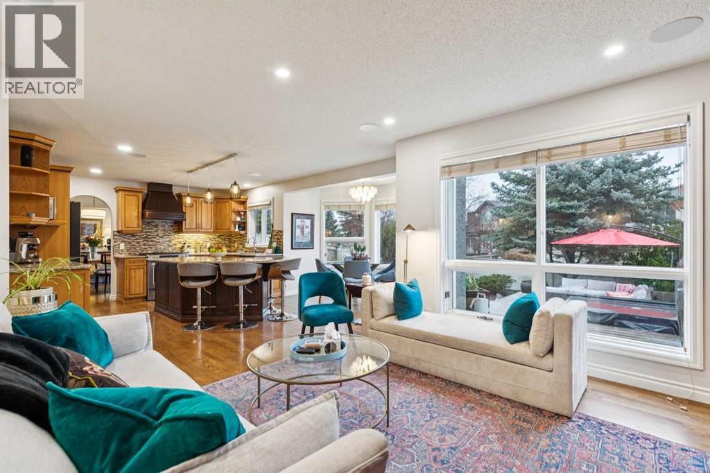 Single Family House for Sale in  Signal Hill Point SW Signal Hill Calgary 