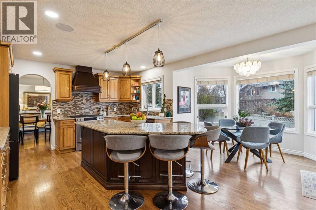 Single Family House for Sale in  Signal Hill Point SW Signal Hill Calgary 