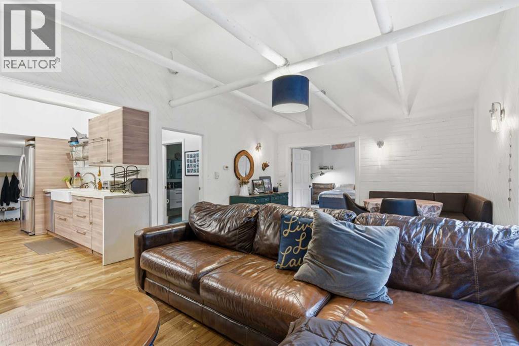 15 Park Point, Bragg Creek