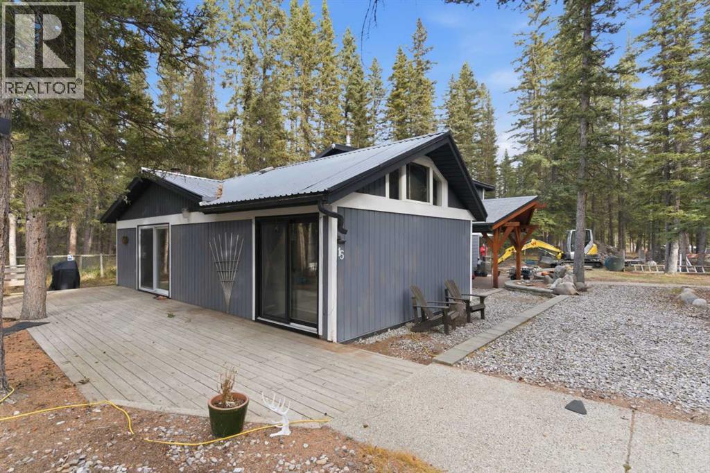 15 Park Point, Bragg Creek