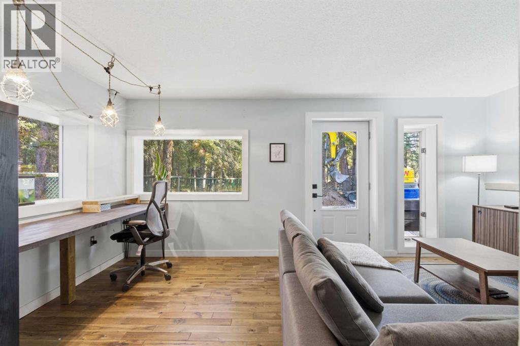 15 Park Point, Bragg Creek