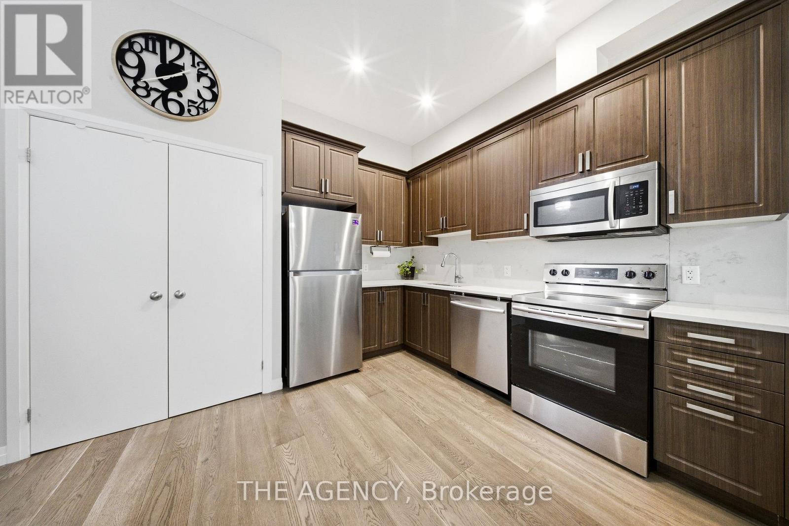 #102A 85 MORRELL STREET - 13