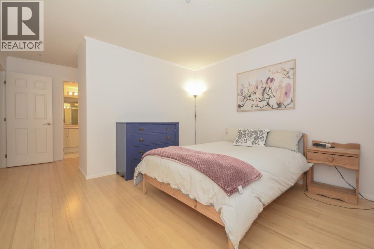 #206-5556 14 Avenue, Delta