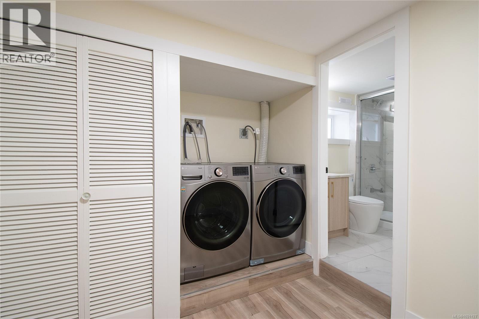  1579 Kenmore Road, Saanich