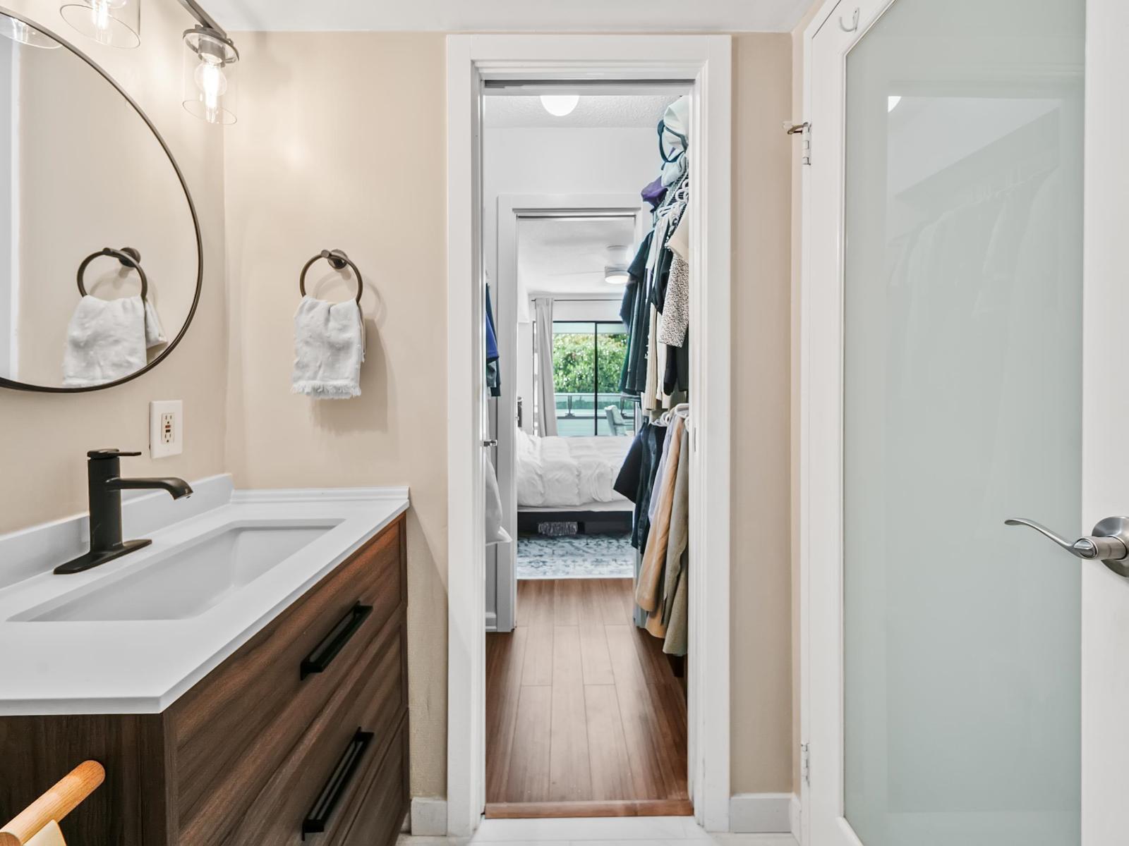 111 1341 GEORGE STREET, White Rock