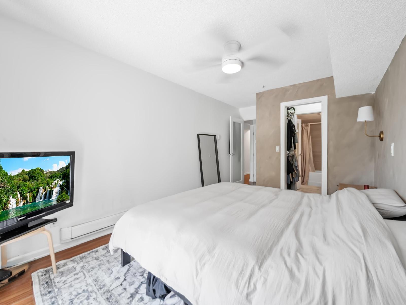 111 1341 GEORGE STREET, White Rock