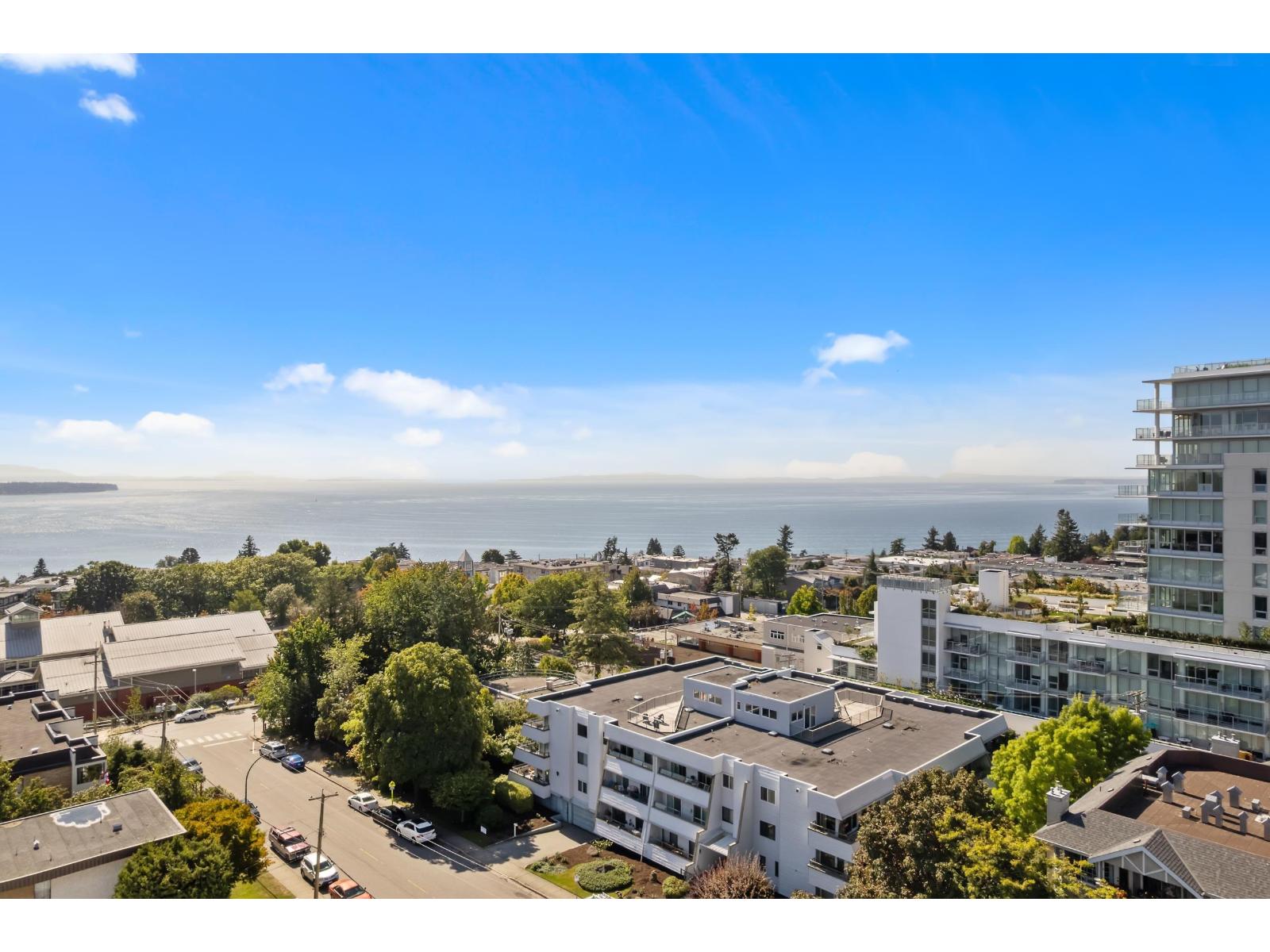 111 1341 GEORGE STREET, White Rock