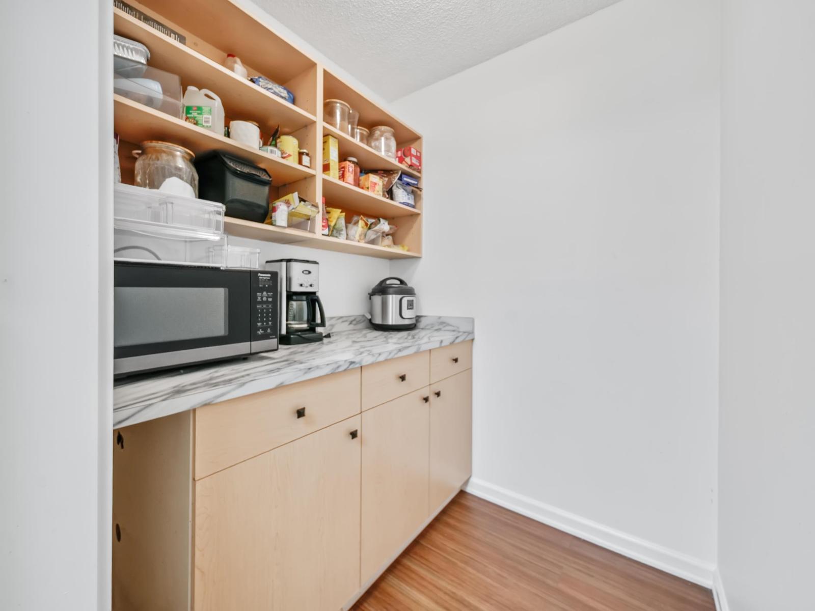 111 1341 GEORGE STREET, White Rock