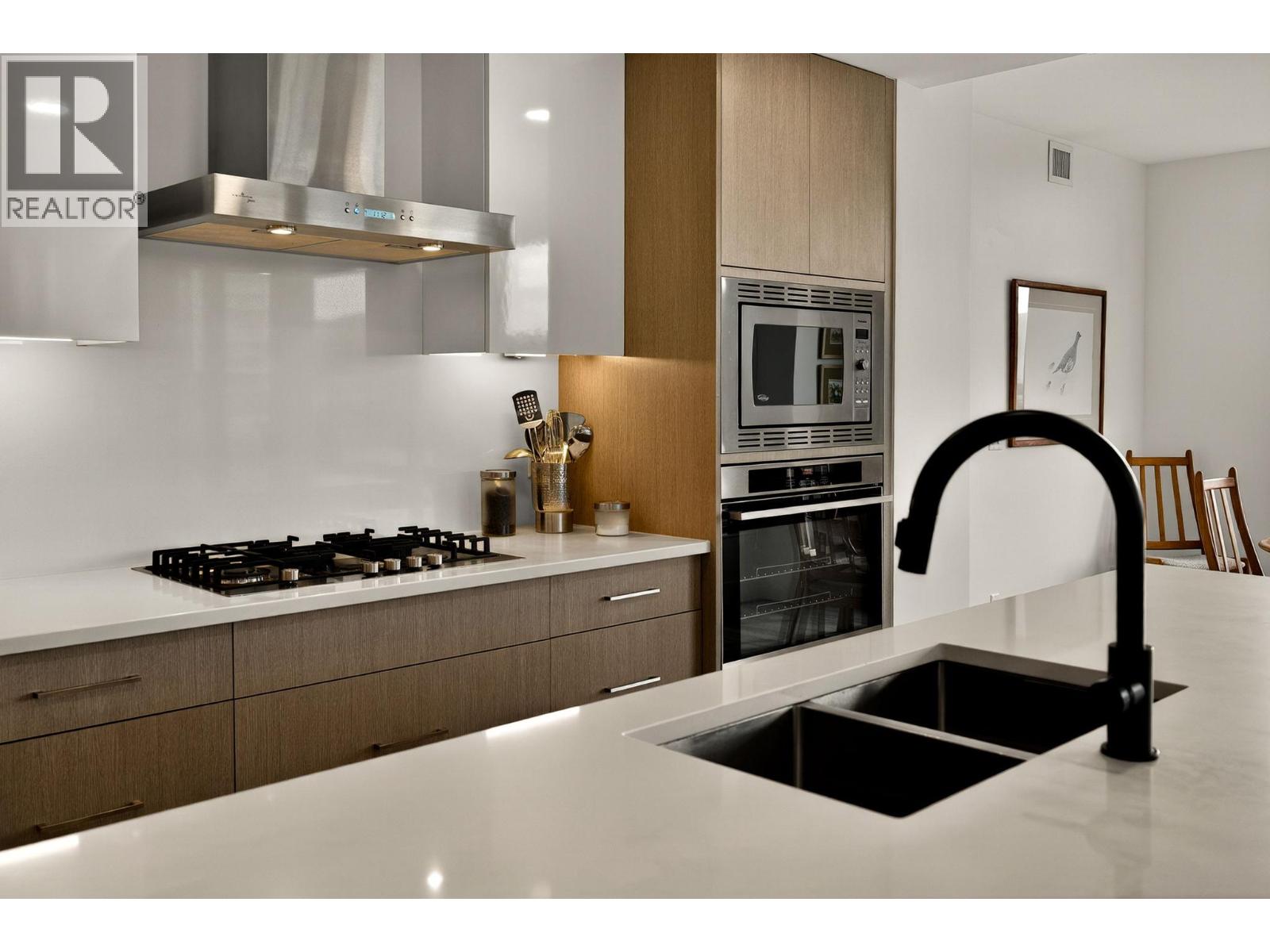 708 1588 Ellis Street, Kelowna