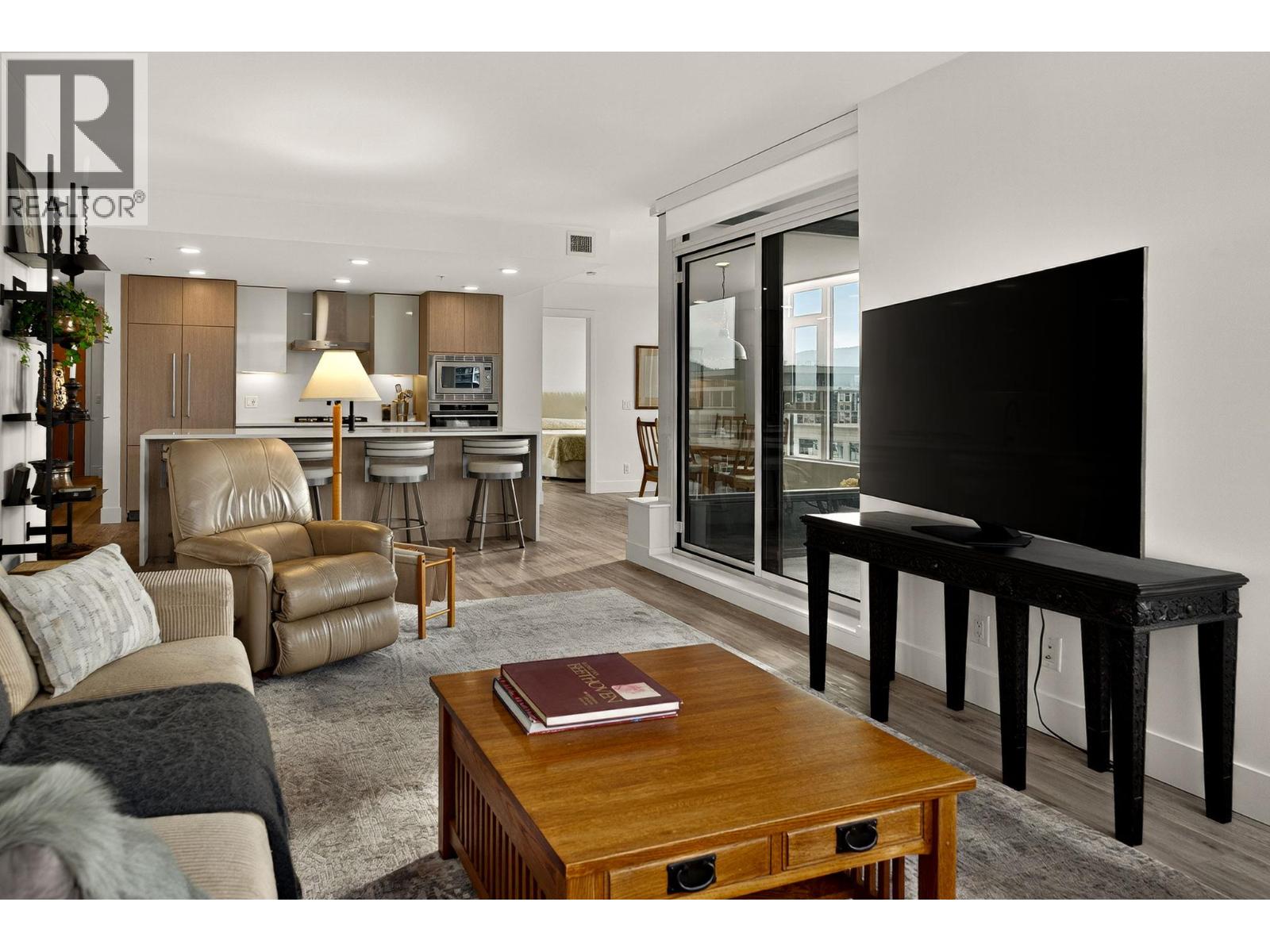 708 1588 Ellis Street, Kelowna