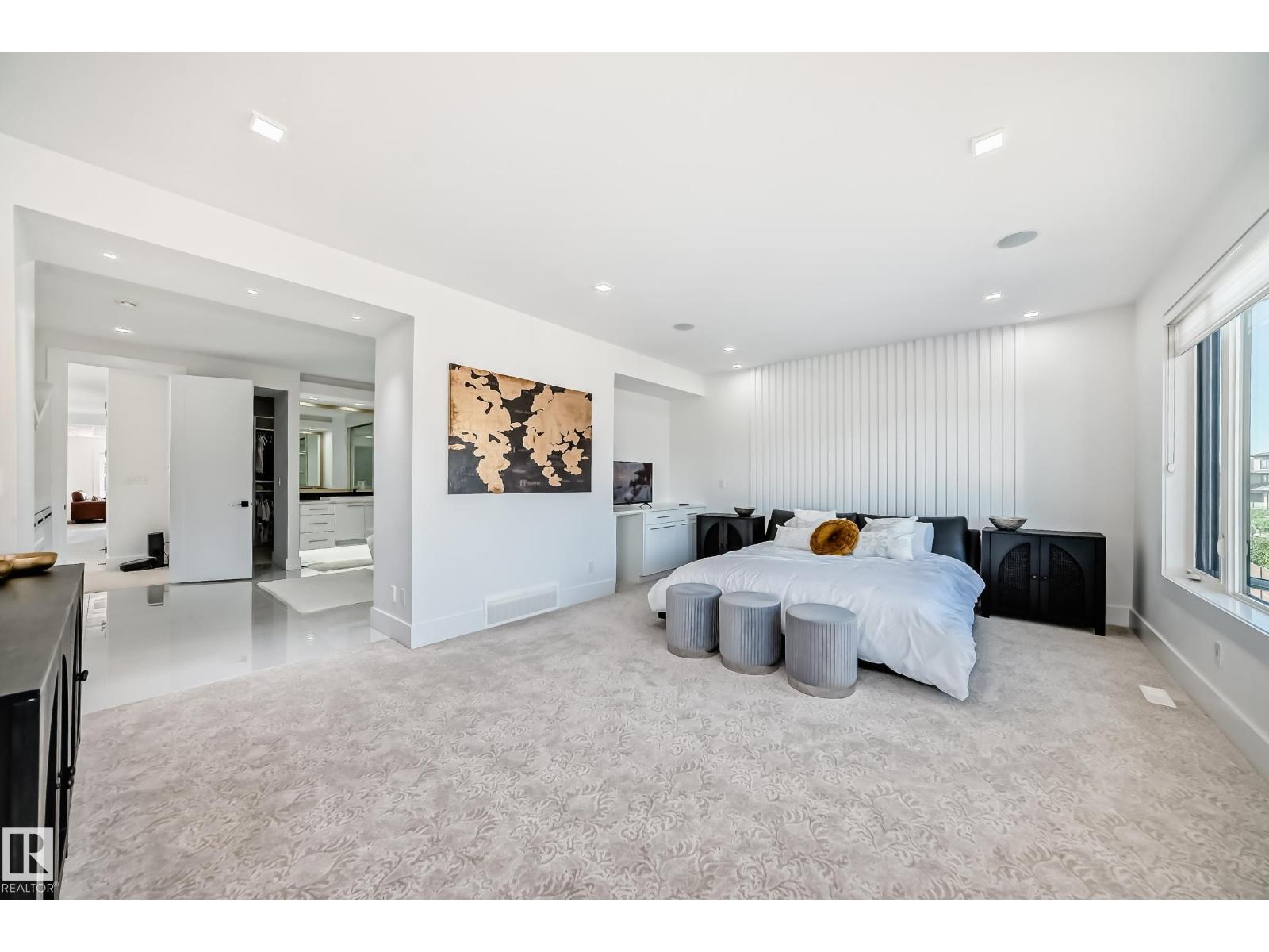 2747 WHEATON DR NW, Edmonton