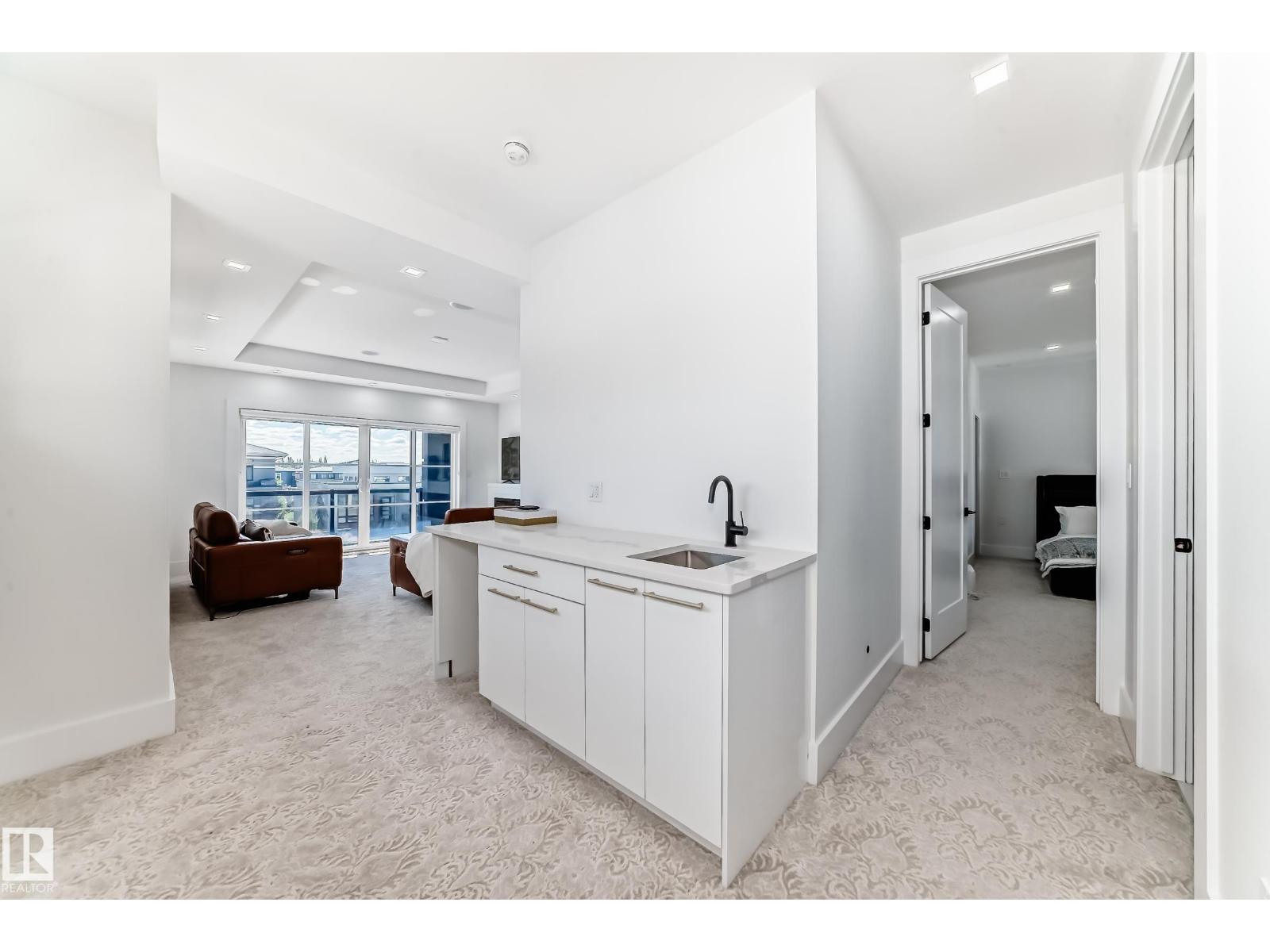 2747 WHEATON DR NW, Edmonton