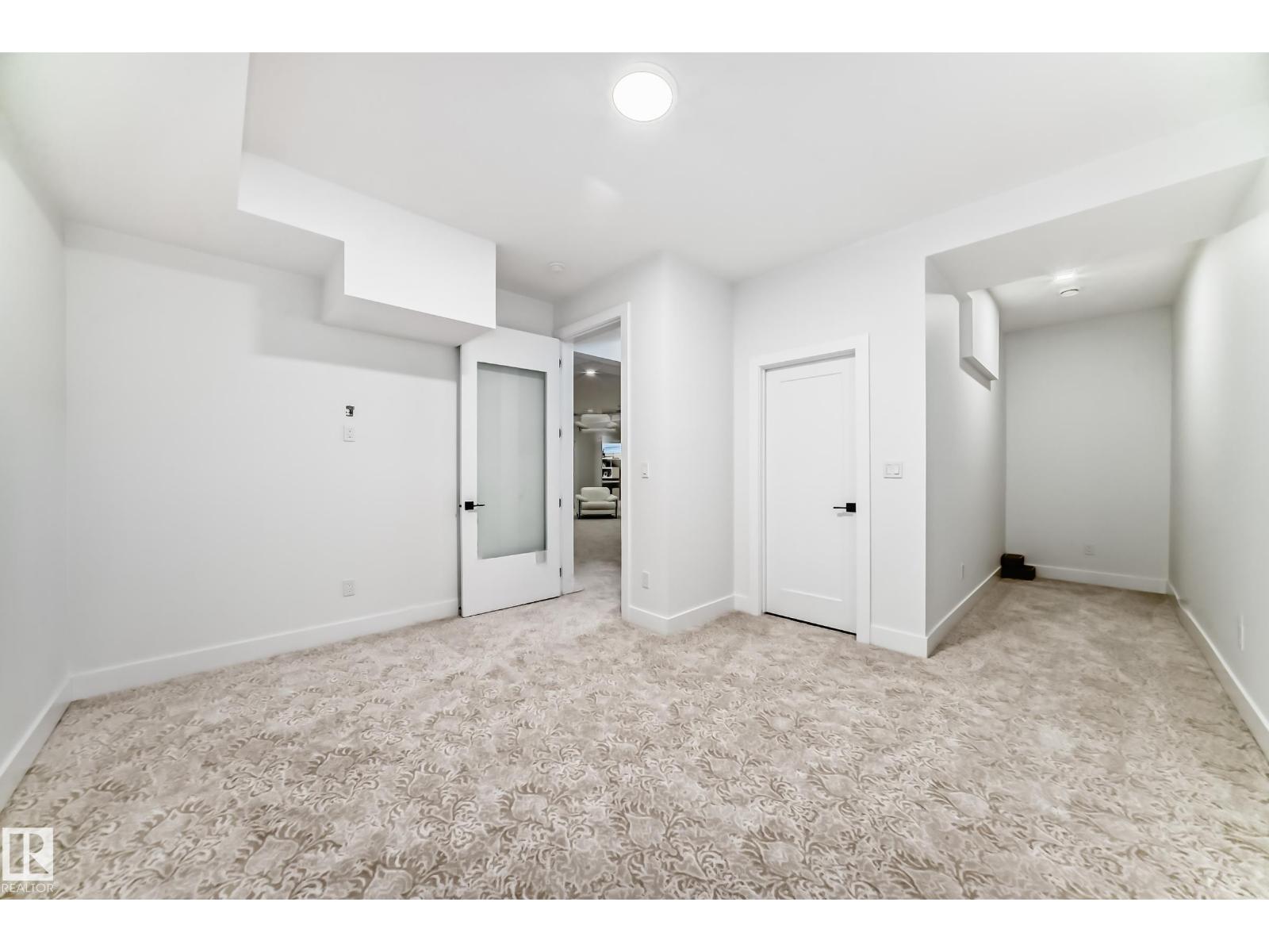 2747 WHEATON DR NW, Edmonton