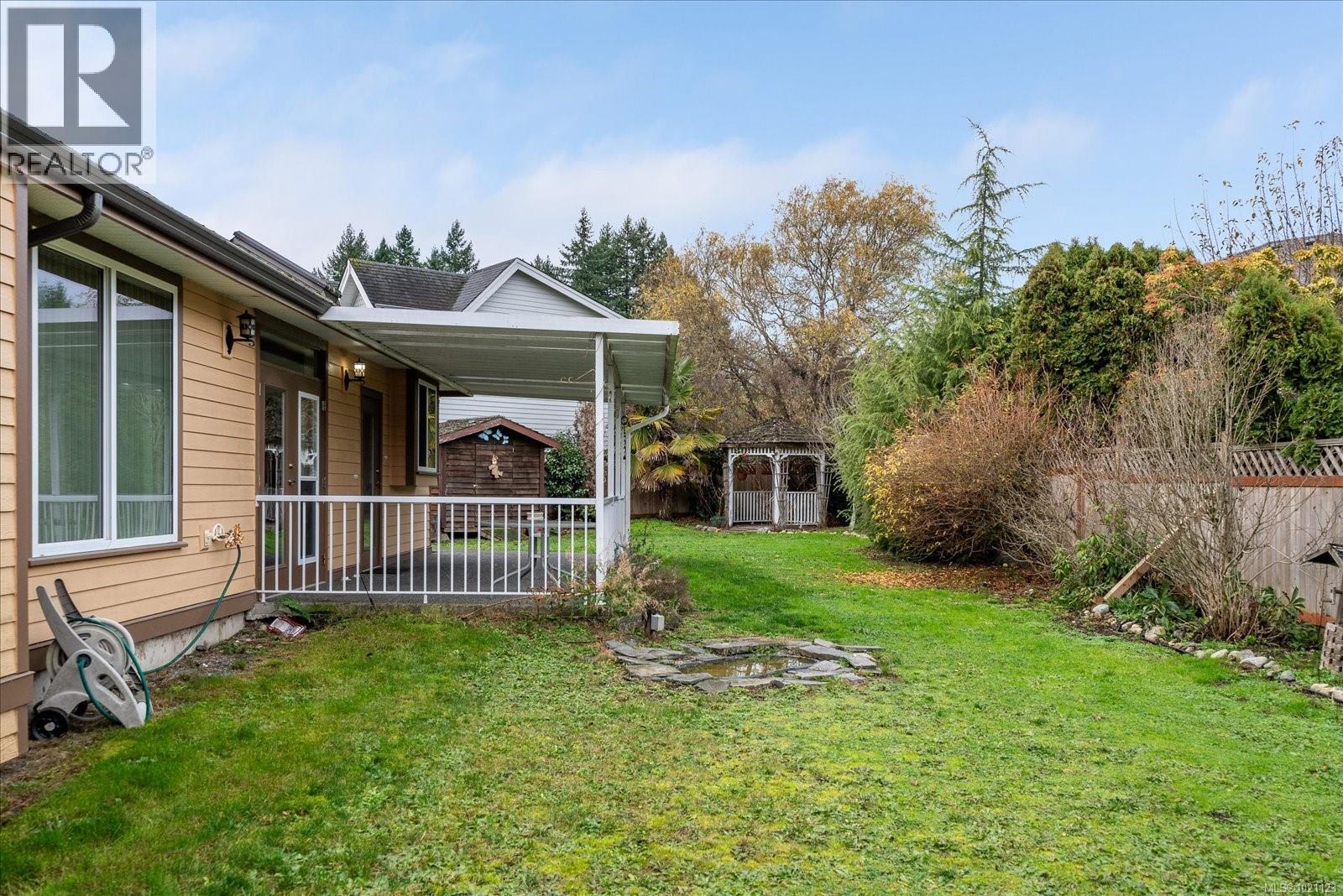 310 Holland Creek Pl, Ladysmith