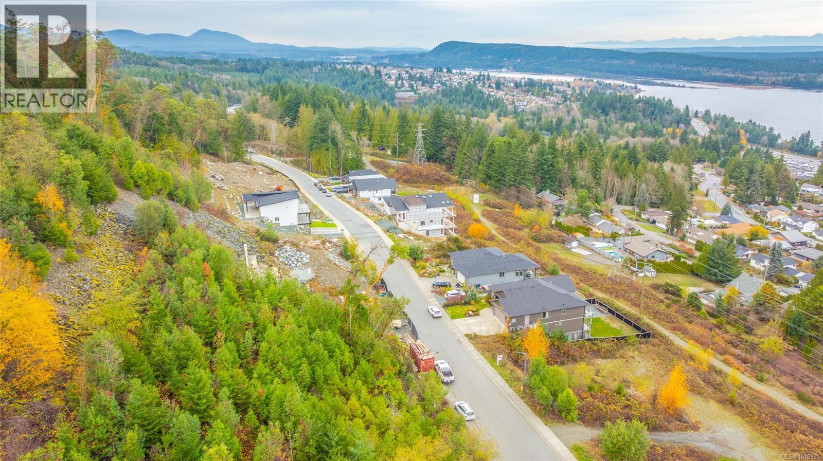 426 Thetis Dr, Ladysmith